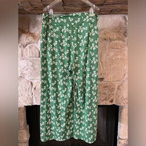 Toad& Co Chaka green and white flower wide leg pants.